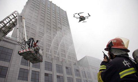 消防無(wú)人機(jī)滅火原理 無(wú)人機(jī)如何滅火?(圖1) 消防無(wú)人機(jī)